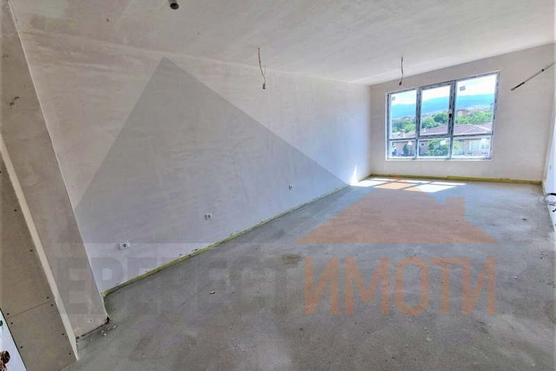3-bedroom apartment in Plovdiv, Hristo Smirnenski
