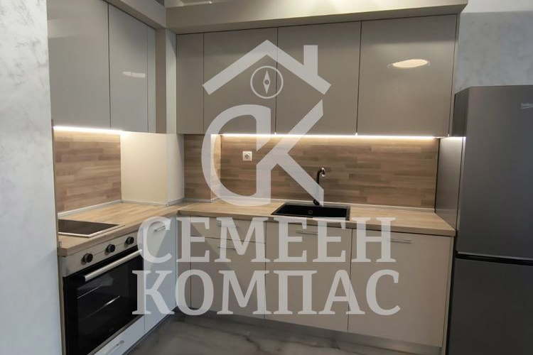 Two-room apartment with parking space in Hristo Smirnenski, Plovdiv