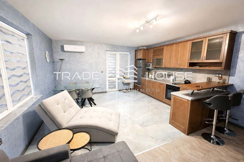 3-bedroom apartment in Plovdiv, Hristo Smirnenski