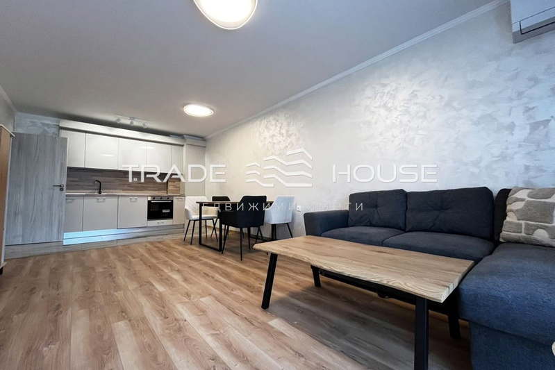 Luxury 3-room apartment with two terraces in Hristo Smirnenski, Plovdiv