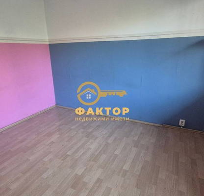 Снимка 3 — Тристаен апартамент в Изгрев, Пловдив с асансьор