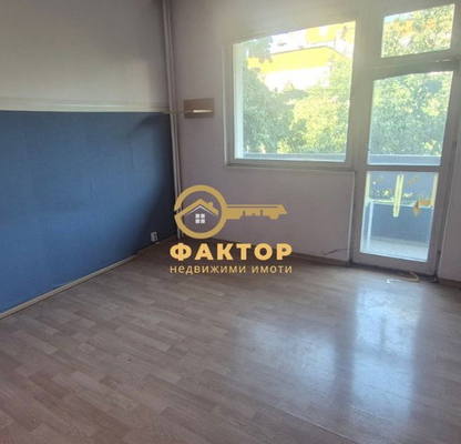 Снимка 4 — Тристаен апартамент в Изгрев, Пловдив с асансьор