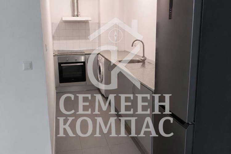 Тристаен апартамент с две тераси в Каменица 1, Пловдив