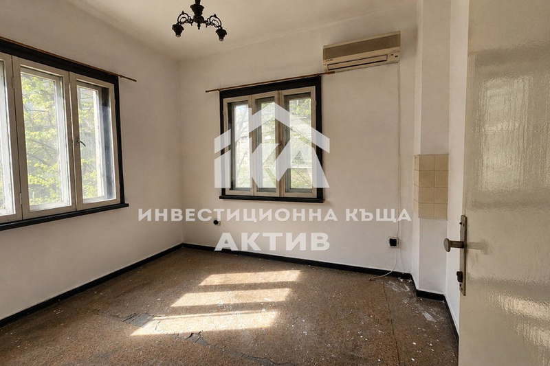 Четиристаен апартамент в Каменица 1 с гараж