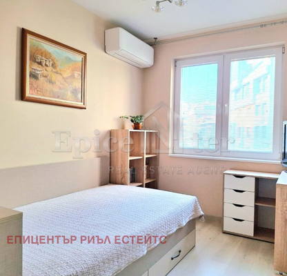 Снимка 4 — Четиристаен апартамент с паркомясто в Кършияка, Пловдив
