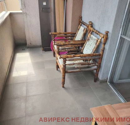 Снимка 4 — Едностаен апартамент в Кършияка, Пловдив, тухлена сграда