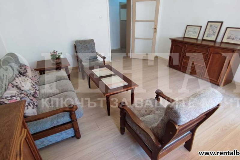 3-bedroom apartment in Plovdiv, Kyrshiyaka