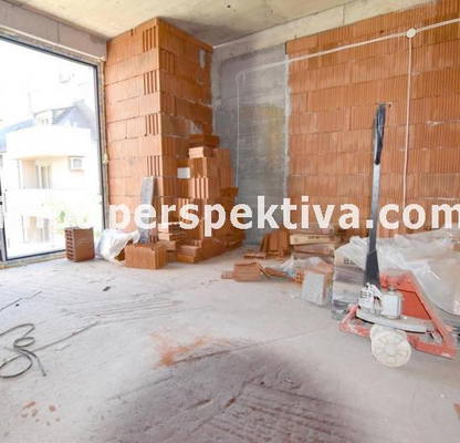Снимка 4 — Тристаен апартамент с две тераси в Кючук Париж, Пловдив