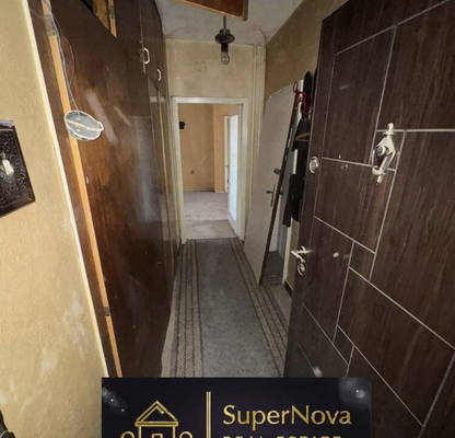Снимка 4 — Тристаен апартамент с тераса в Кючук Париж, Пловдив
