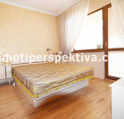 Снимка 5 — Тристаен апартамент с две тераси в Кючук Париж, Пловдив