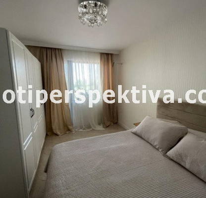 Снимка 3 — Тристаен апартамент с две тераси в Кючук Париж, Пловдив