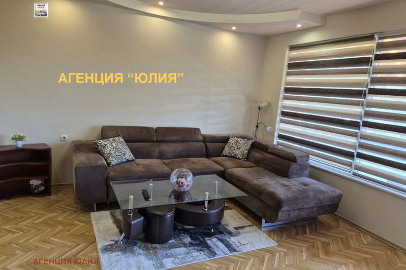 Двустаен апартамент с две тераси в Кючук Париж, Пловдив
