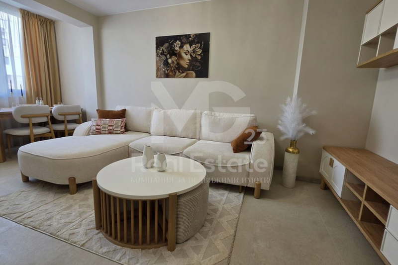 3-bedroom apartment in Plovdiv, Mladejki Hylm