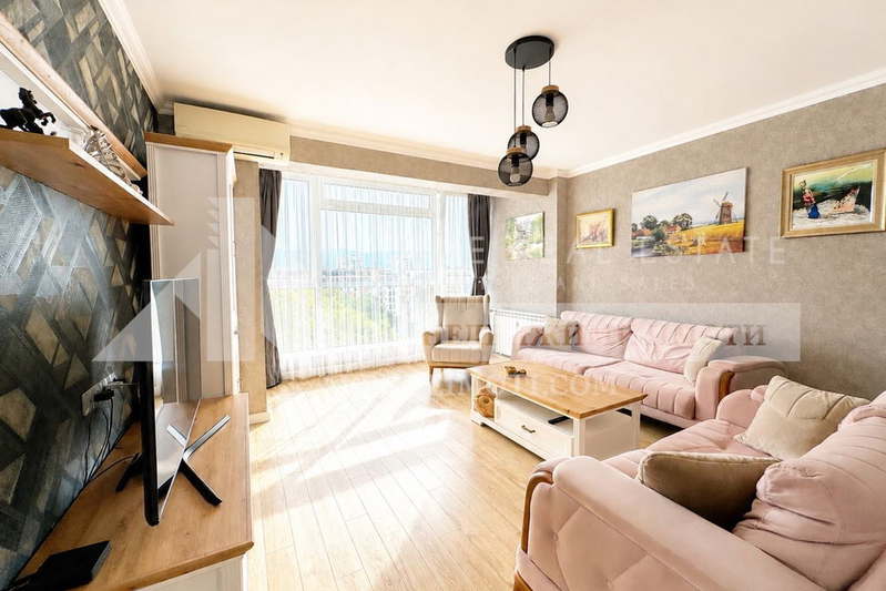 3-bedroom apartment in Plovdiv, Mladejki Hylm