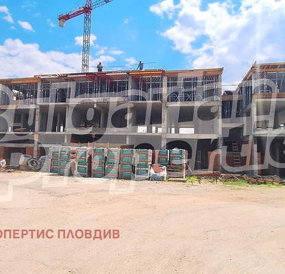 Снимка 3 — Двустаен апартамент в Остромила, Пловдив с асансьор