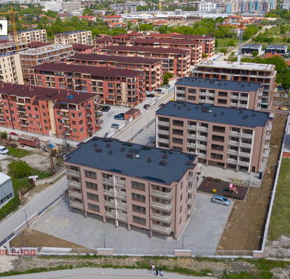 Снимка 3 — Тристаен апартамент с три тераси в Остромила, Пловдив