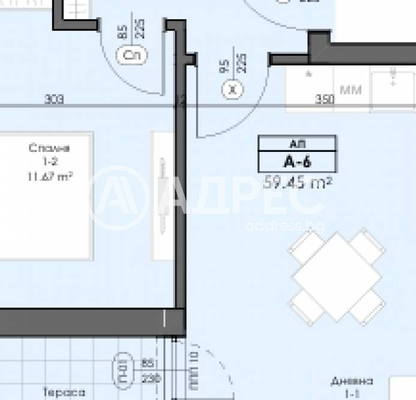 Снимка 2 — Двустаен апартамент в Пловдив, Прослав с асансьор