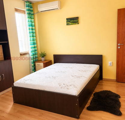 Photo 3 — 3-bedroom apartment in Plovdiv, Sydiiski