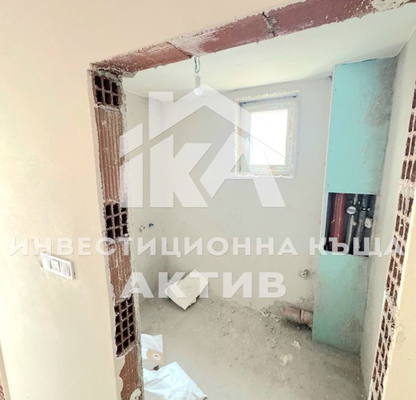 Снимка 4 — Двустаен апартамент с две тераси в Тракия, Пловдив