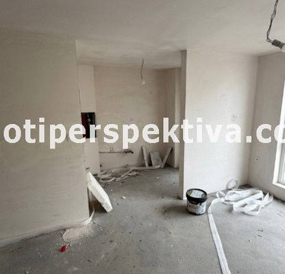 Снимка 4 — Двустаен апартамент с две тераси в Тракия, Пловдив