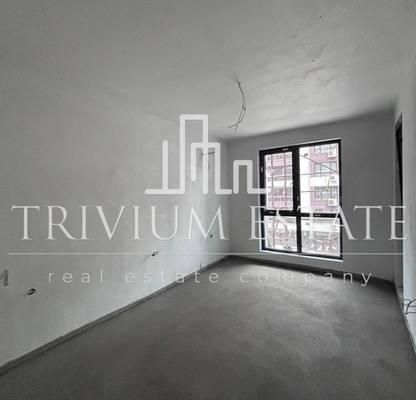 Снимка 4 — Тристаен апартамент в Тракия, Пловдив с два балкона
