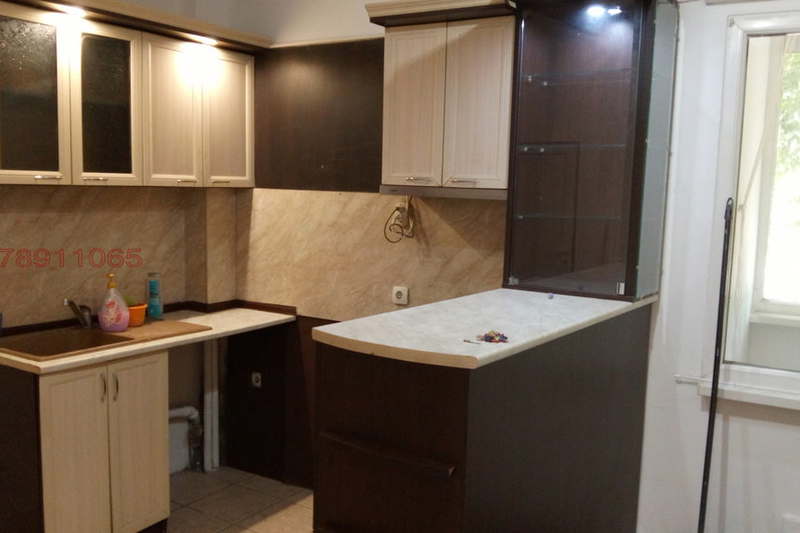 3-room apartment in Trakiya, Plovdiv with parking and elevator