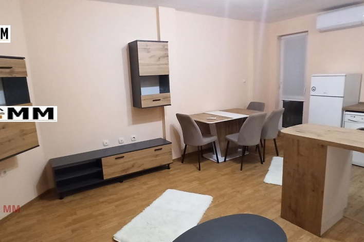 3-bedroom apartment in Plovdiv, Vystanicheski