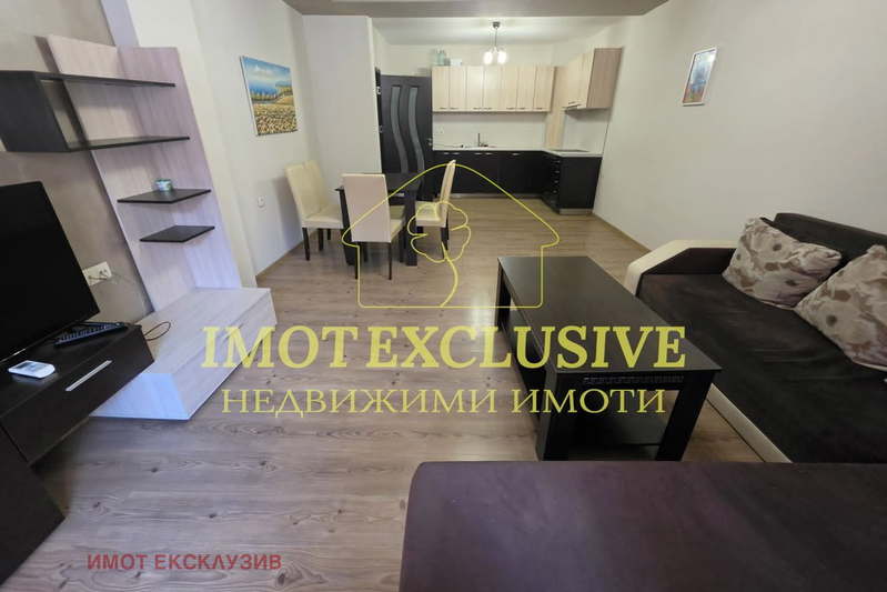 Просторен 4-стаен апартамент в район Южен, Пловдив