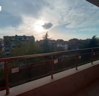 Снимка 3 — Двустаен апартамент в Бургас, Поморие