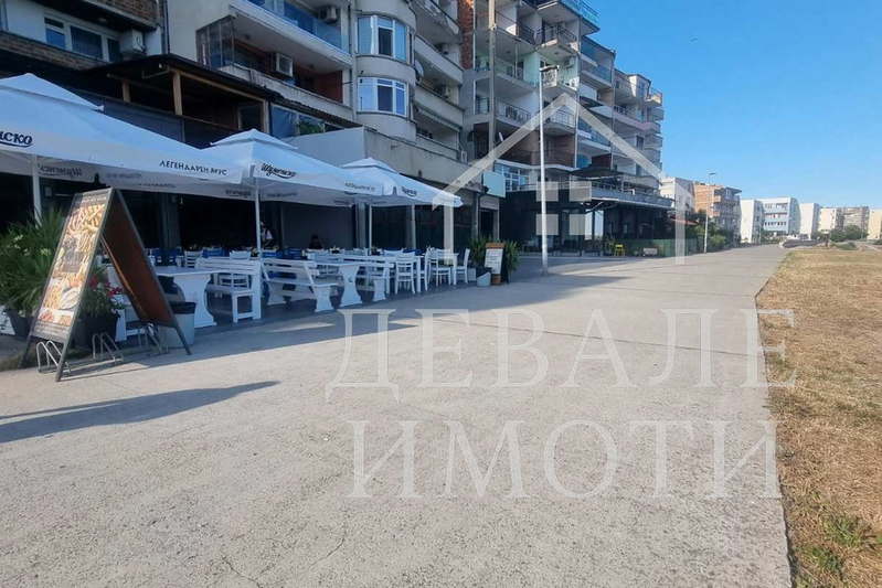 Тристаен апартамент в Бургас, Поморие