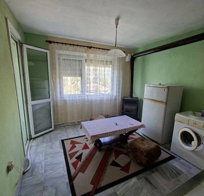 Снимка 4 — Тристаен апартамент във Варна, Провадия