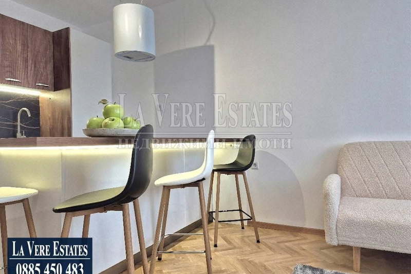 3-bedroom apartment in Ruse, Centyr
