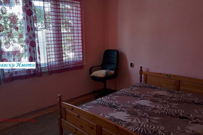 3-bedroom apartment in Ruse, Centyr