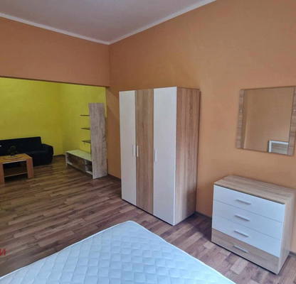 Photo 2 — 3-bedroom apartment in Ruse, Centyr