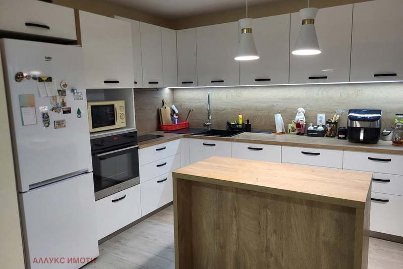 3-bedroom apartment in Ruse, Drujba 2