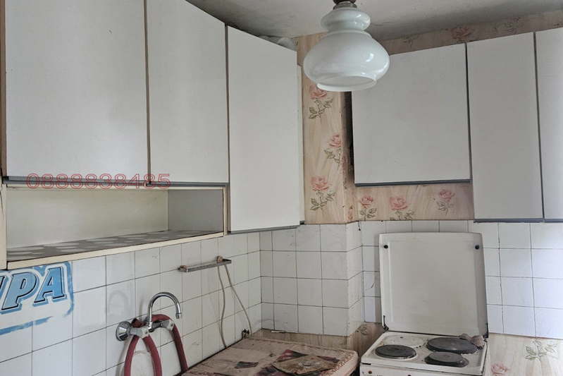 Тристаен апартамент в Русе, Родина 2