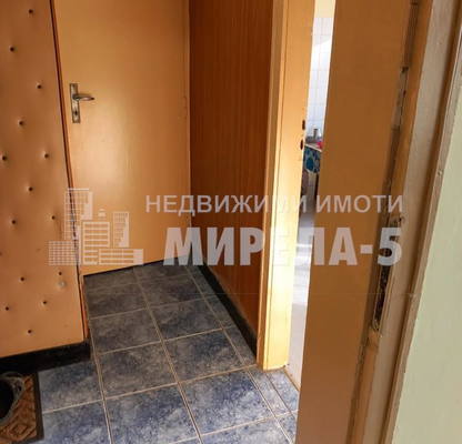 Снимка 2 — Едностаен апартамент в Русе, Здравец Изток