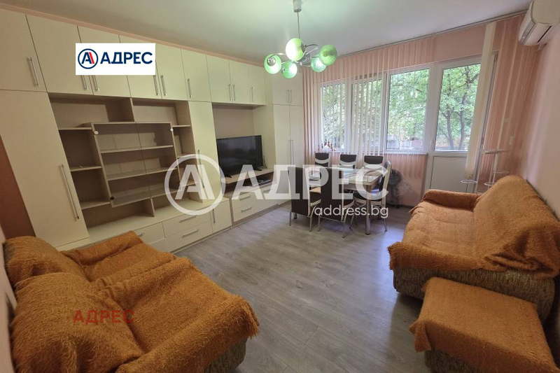 Тристаен апартамент във Варна, с. Езерово