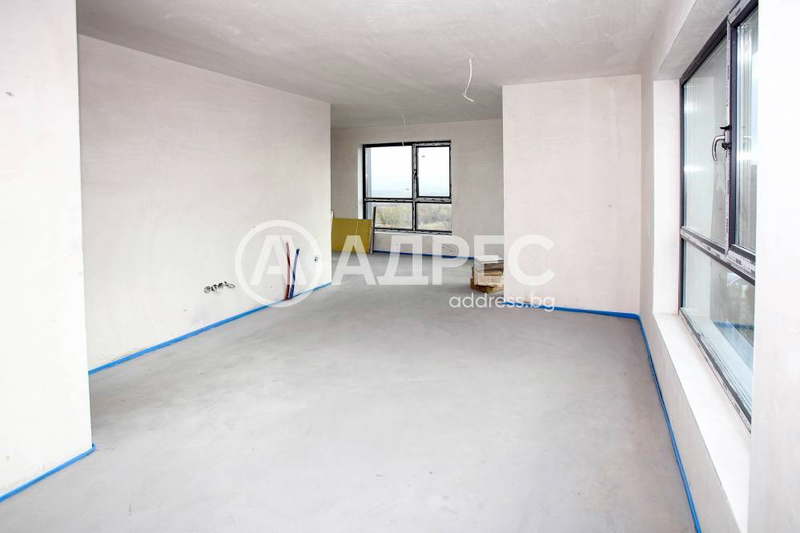 3-bedroom apartment in Ivanyane