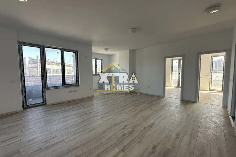 3-bedroom apartment in Kazichene