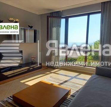 Снимка 2 — Тристаен апартамент в Бургас, с. Лозенец