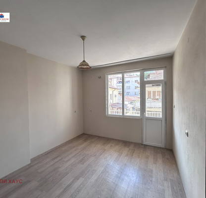 Photo 3 — 4-bedroom apartment in Oblast Blagoevgrad, Sandanski