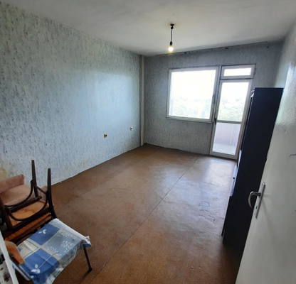 Снимка 4 — Двустаен апартамент в Шумен, 5-ти полк