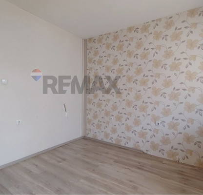 Снимка 5 — Двустаен апартамент 57 кв.м. в Шумен, район 5-ти полк с тераса