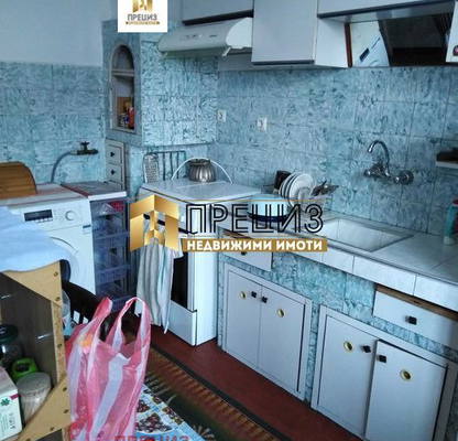 Снимка 5 — Многостаен апартамент в Шумен, 5-ти полк
