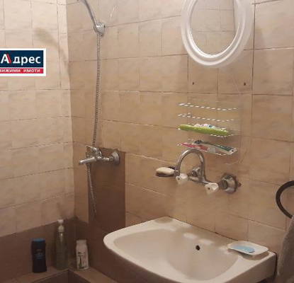 Снимка 3 — Двустаен апартамент в Шумен, Болницата