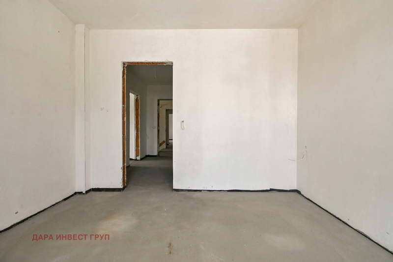 3-bedroom apartment in Shumen, Bolnicata