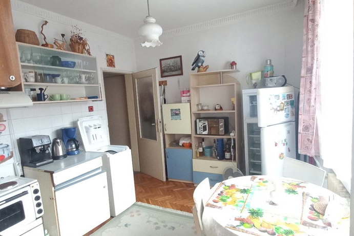 3-bedroom apartment in Shumen, Centyr