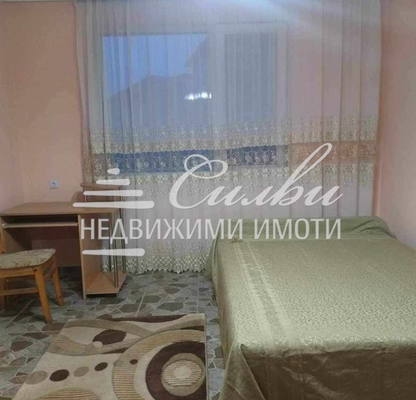 Снимка 5 — Двустаен апартамент в Шумен, Център
