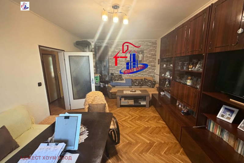 3-bedroom apartment in Shumen, Dobrudjanski